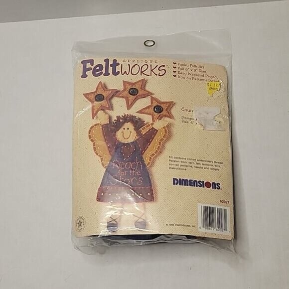 Dimensions Feltworks Applique Angel Reach For The Stars Kit - Picture 1 of 2
